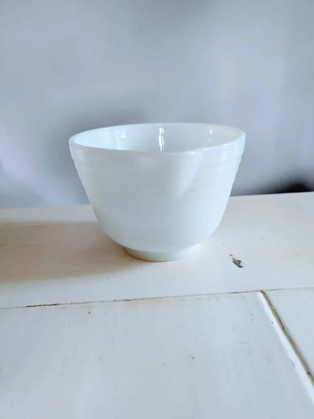 VTG #2 Pyrex Hamilton Beach White Milk Glass Spouted Batter Bowl Ribbed 1940